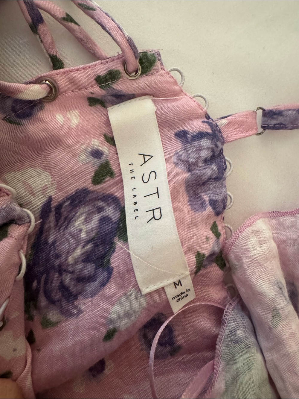 ASTR The Label Wedelia Print Midi Dress | Purple Floral | M | NWT - Picture 5 of 7